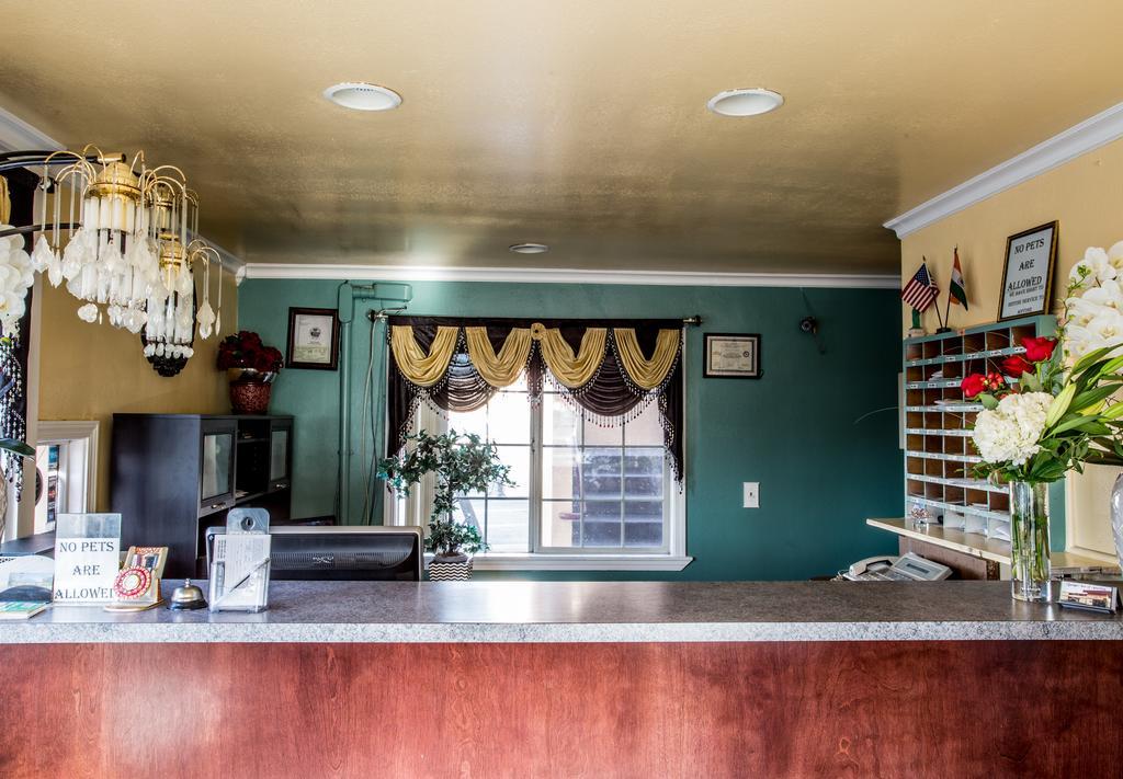 Budget Inn Of America Medford Extérieur photo