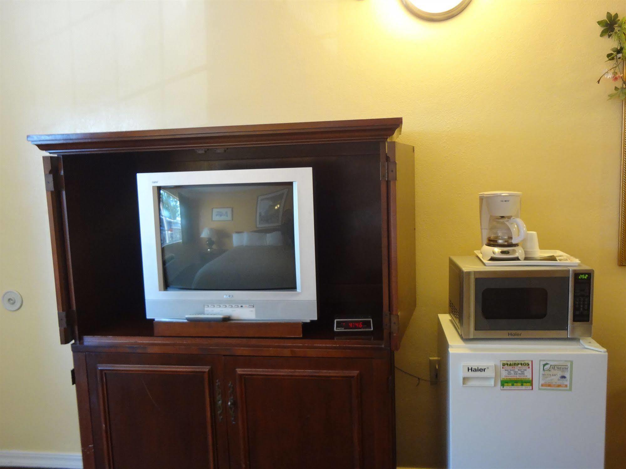 Budget Inn Of America Medford Extérieur photo