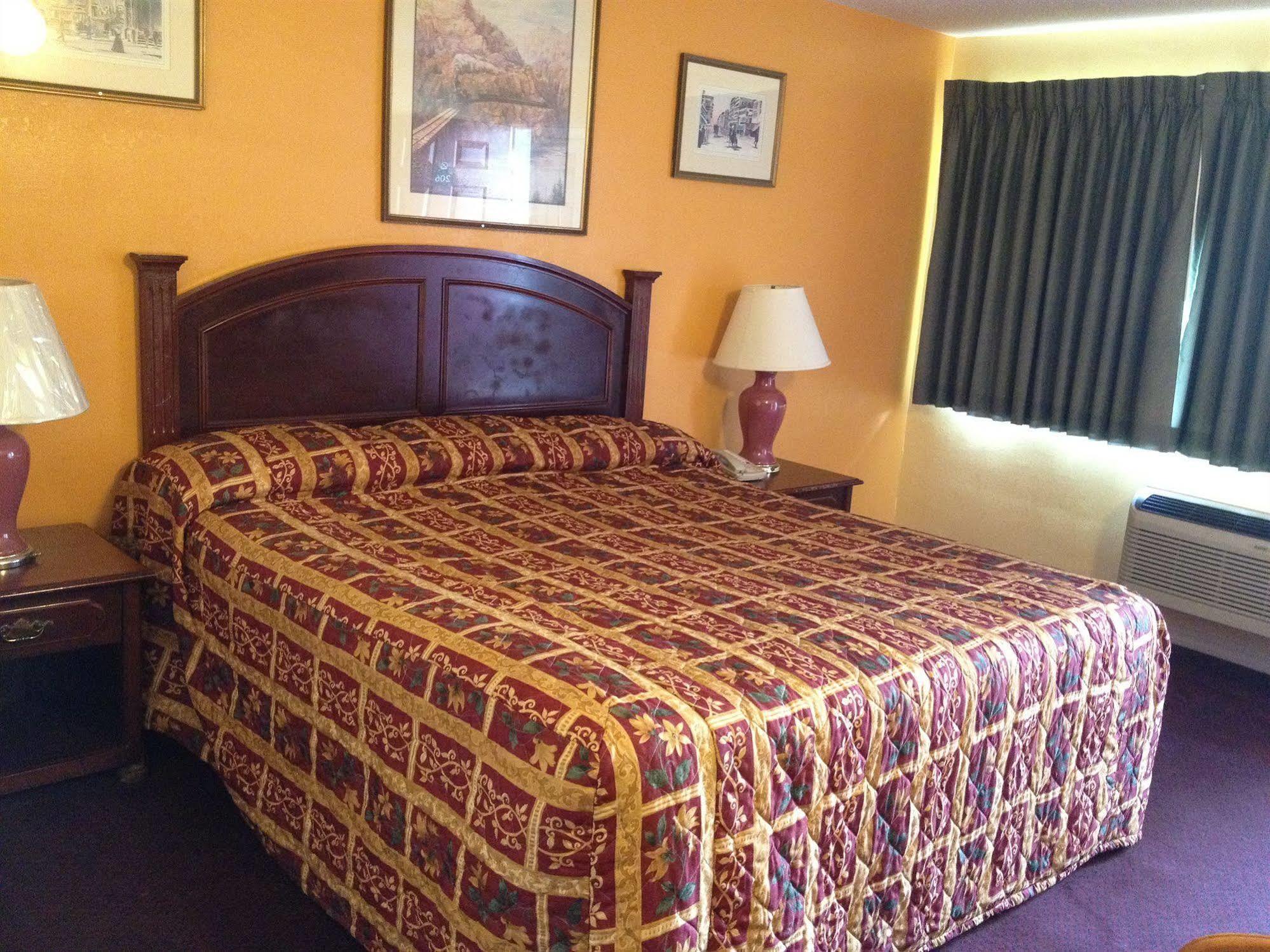 Budget Inn Of America Medford Extérieur photo