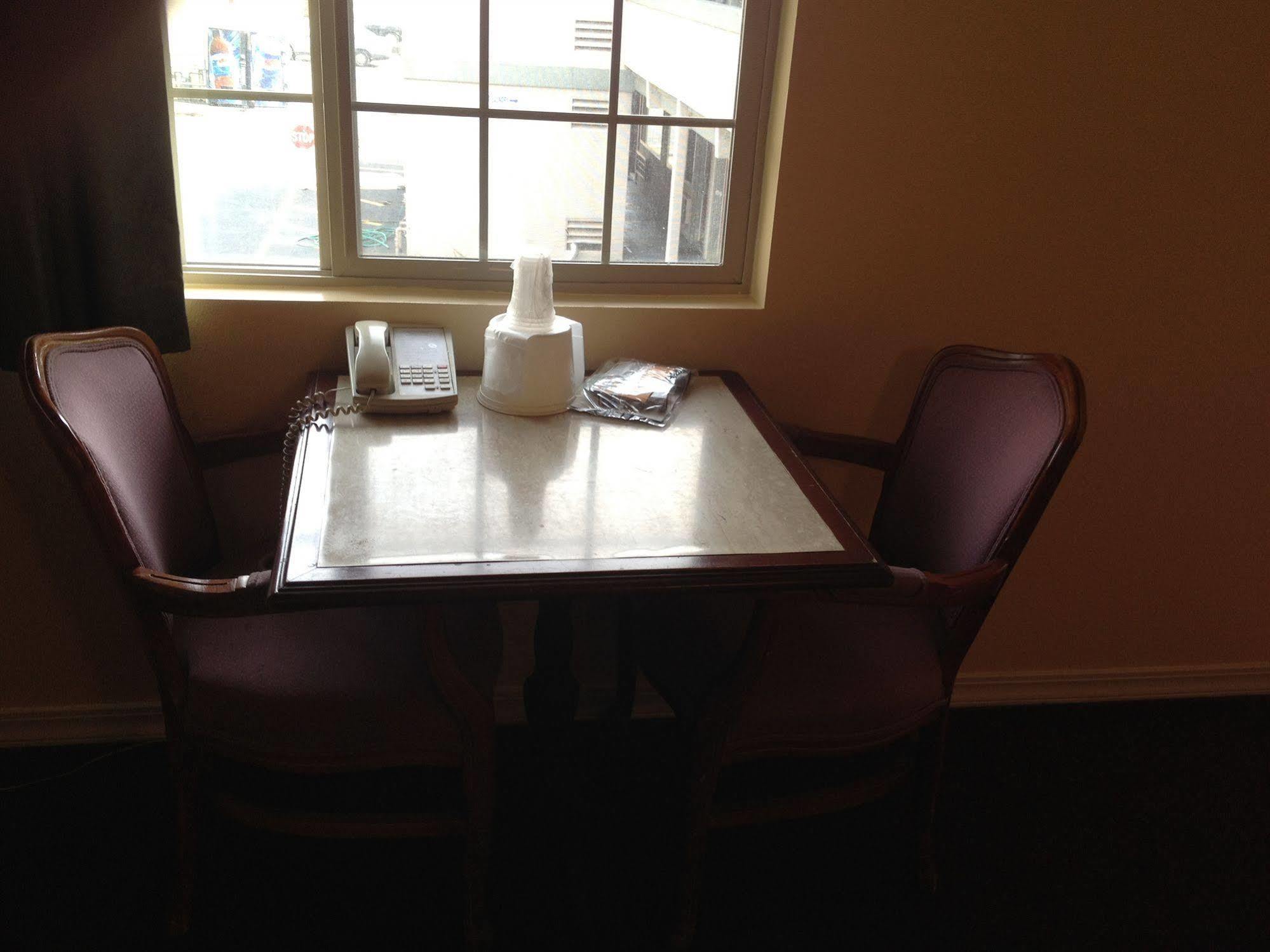 Budget Inn Of America Medford Extérieur photo