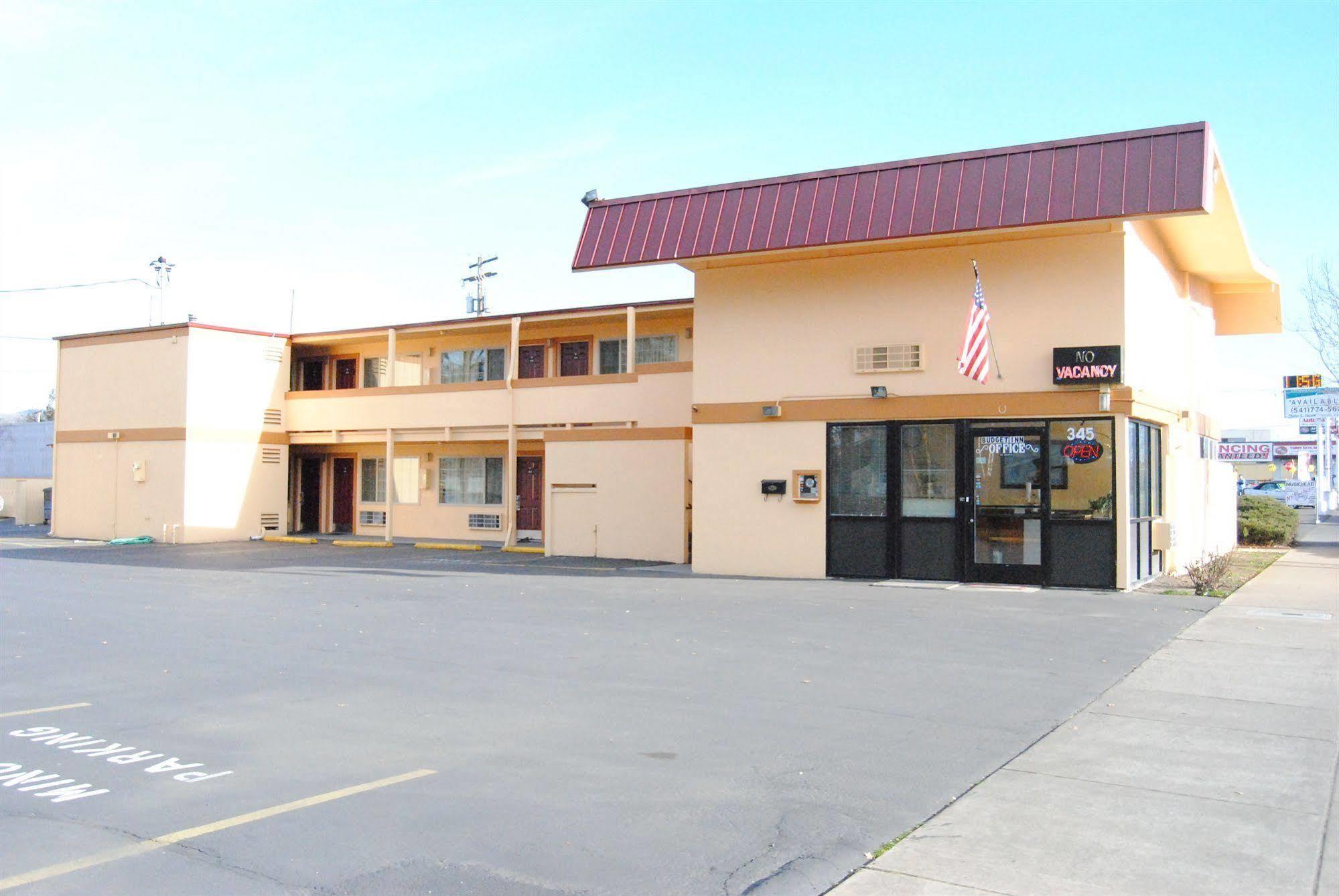Budget Inn Of America Medford Extérieur photo